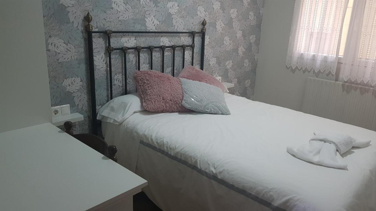 Apartamentos Paz Ribadeo Exteriör bild